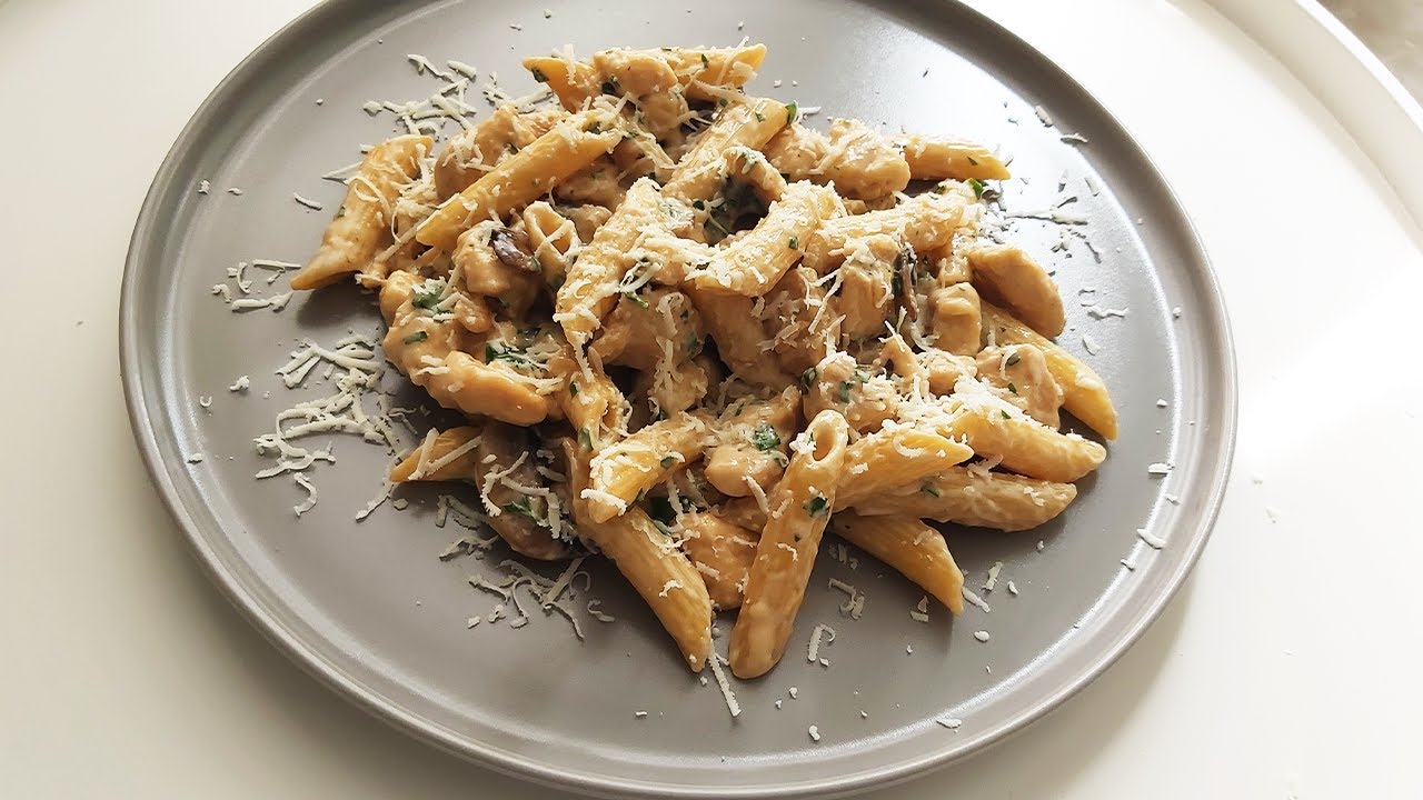 Kremalı Mantarlı Tavuklu Makarna